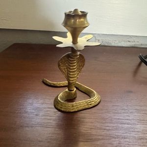 Cobra incense holder